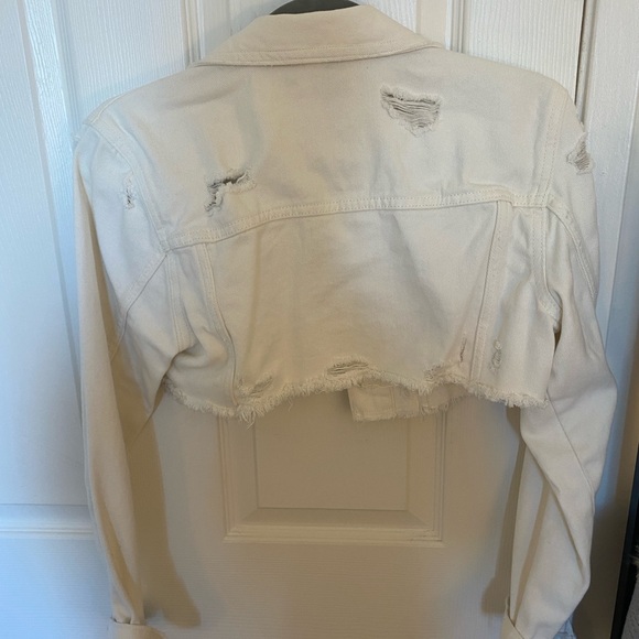 H&M raw hem distressed cropped white jacket - Picture 2 of 2